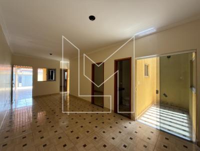 Casa para Venda, em Caldas Novas, bairro Jardim Jussara, 3 dormit�rios, 2 banheiros, 1 su�te, 3 vagas